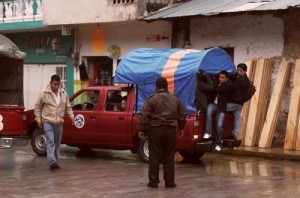 El servicio del Mixto Rural de pasajeros en la sierra de Zongolica, aumentaron las tarifas.