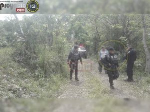Una mujer de unos 30 a 35 años fue encontrada ejecutada entre unos cañales