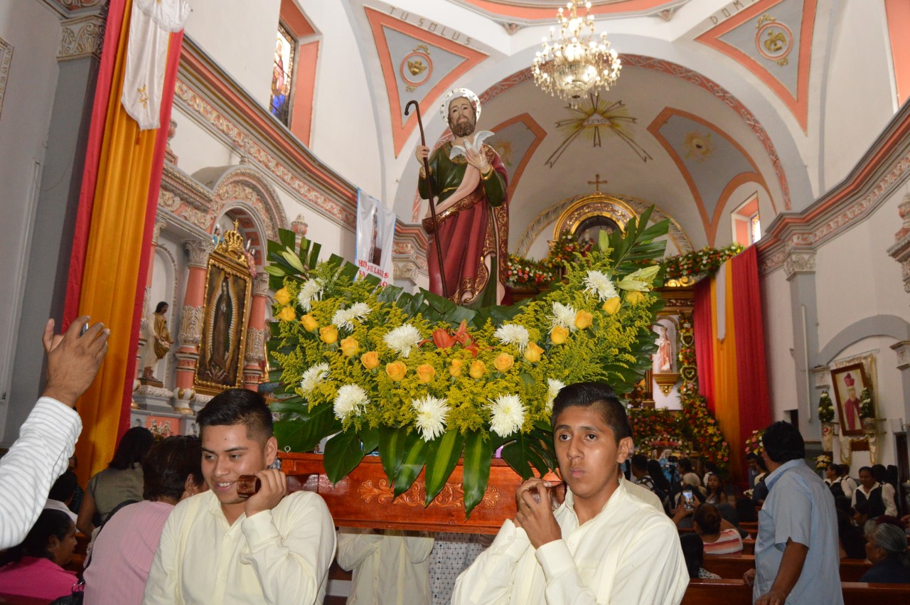 FESTEJAN A SUS SANTOS PATRONOS 3