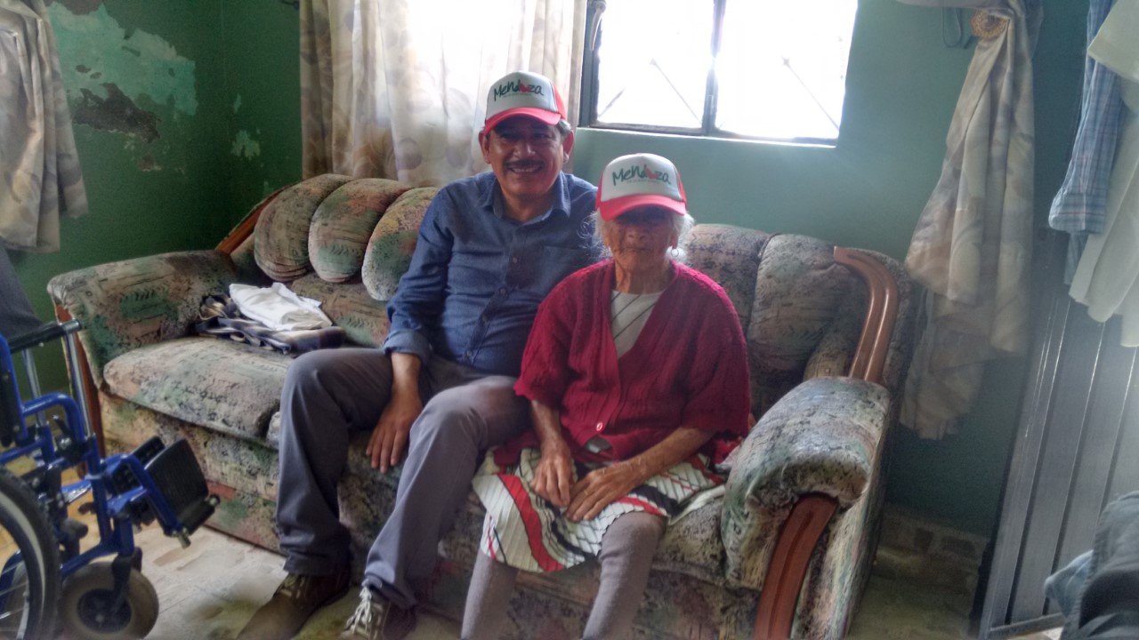 Visita Alcalde a Persona Mas Longeva de ciudad Mendoza 1