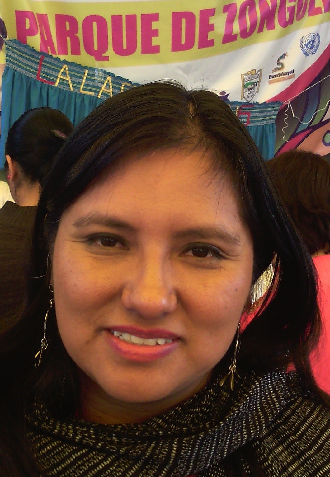 Maestra Lucia Tepole Ortega coordinadora de Mujeres Indigenas en el Estado.