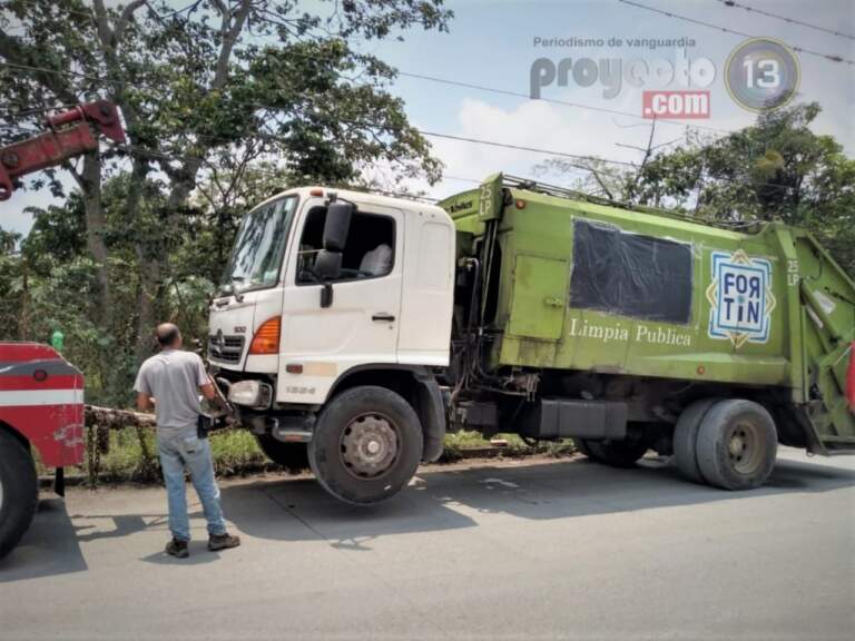 Por falta de permisos, inmoviliza PMA camión recolector de basura de Fortín